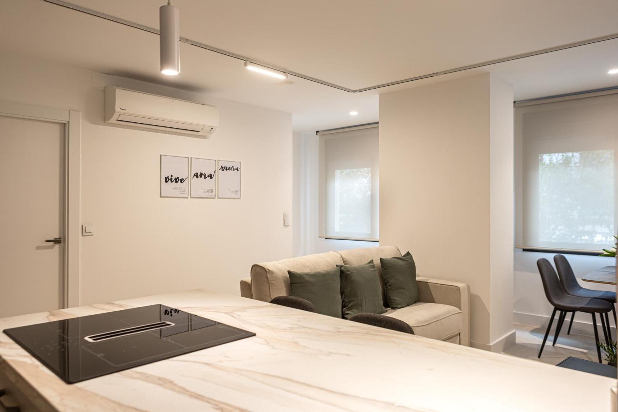 Royar Apartamentos Jaen Bagian luar foto